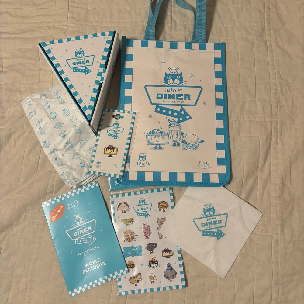 Jellycat Diner gift set Fao schwars Jellycat cheesecake